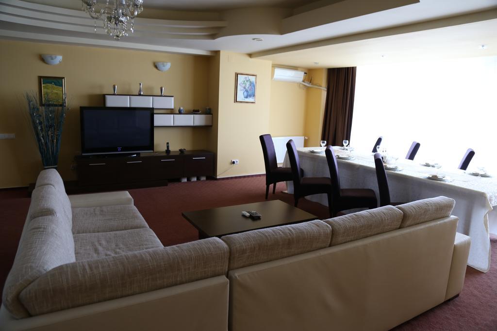 Hotel Florida Mamaia Eksteriør bilde